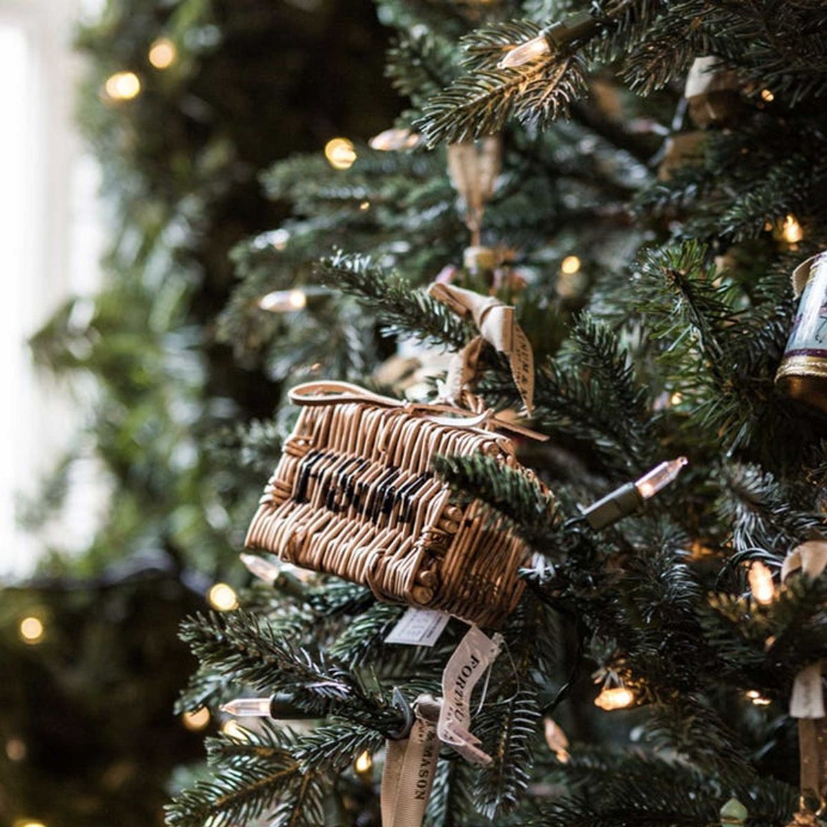 14 Scandinavian Christmas Trees That Will Bring You Joy