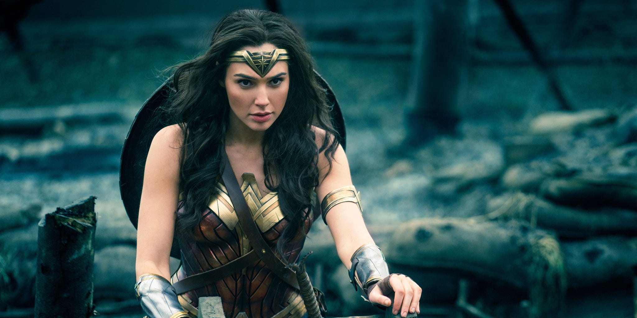 Come creare un costume da Wonder Woman - 7 passi