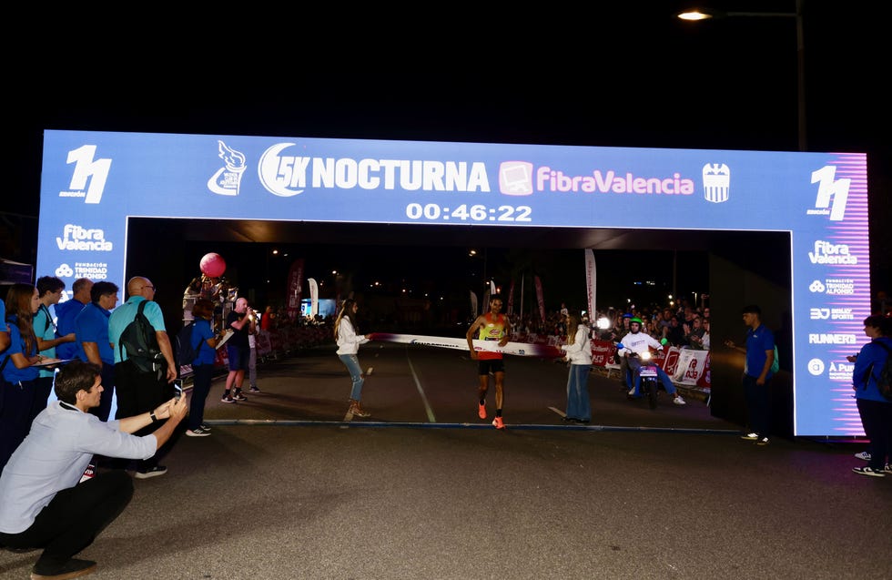 mario mola 15k nocturna fibravalencia 2024