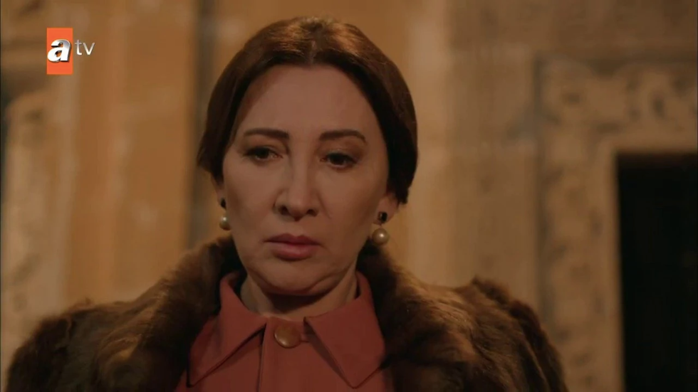 füsun se enfrenta a yaren por la muerte de harun