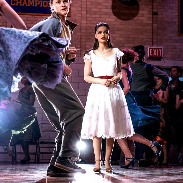 《西城故事》2021版年底曝光！史蒂芬史匹柏首度挑戰歌舞片，重新詮釋美版「羅密歐與茱麗葉」