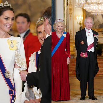 凱特王妃與南韓第一夫人同框比美！白金漢宮晚宴造型有巧思，解鎖新王冠向韓國國花木槿花致敬！