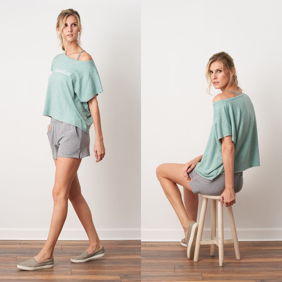 Clothing, White, Shoulder, Green, Blue, Turquoise, Fashion, Standing, Joint, Sitting, 
