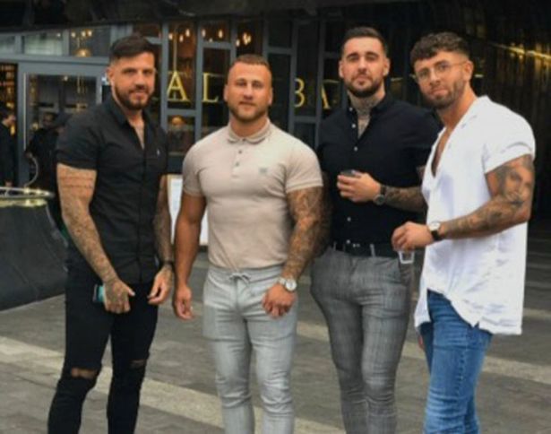 Gedrag pit tumor Four lads in jeans meme: who are they and why did they go viral?