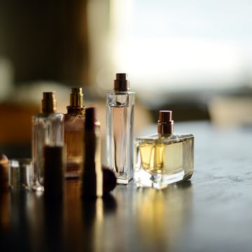 verschillende soort flesjes mannen parfum