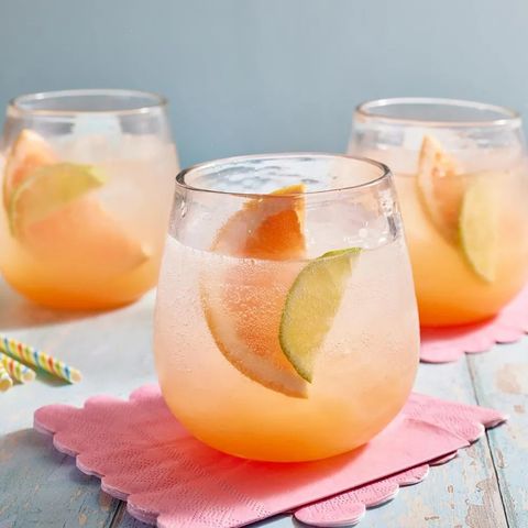 paloma cocktail with grapefruit