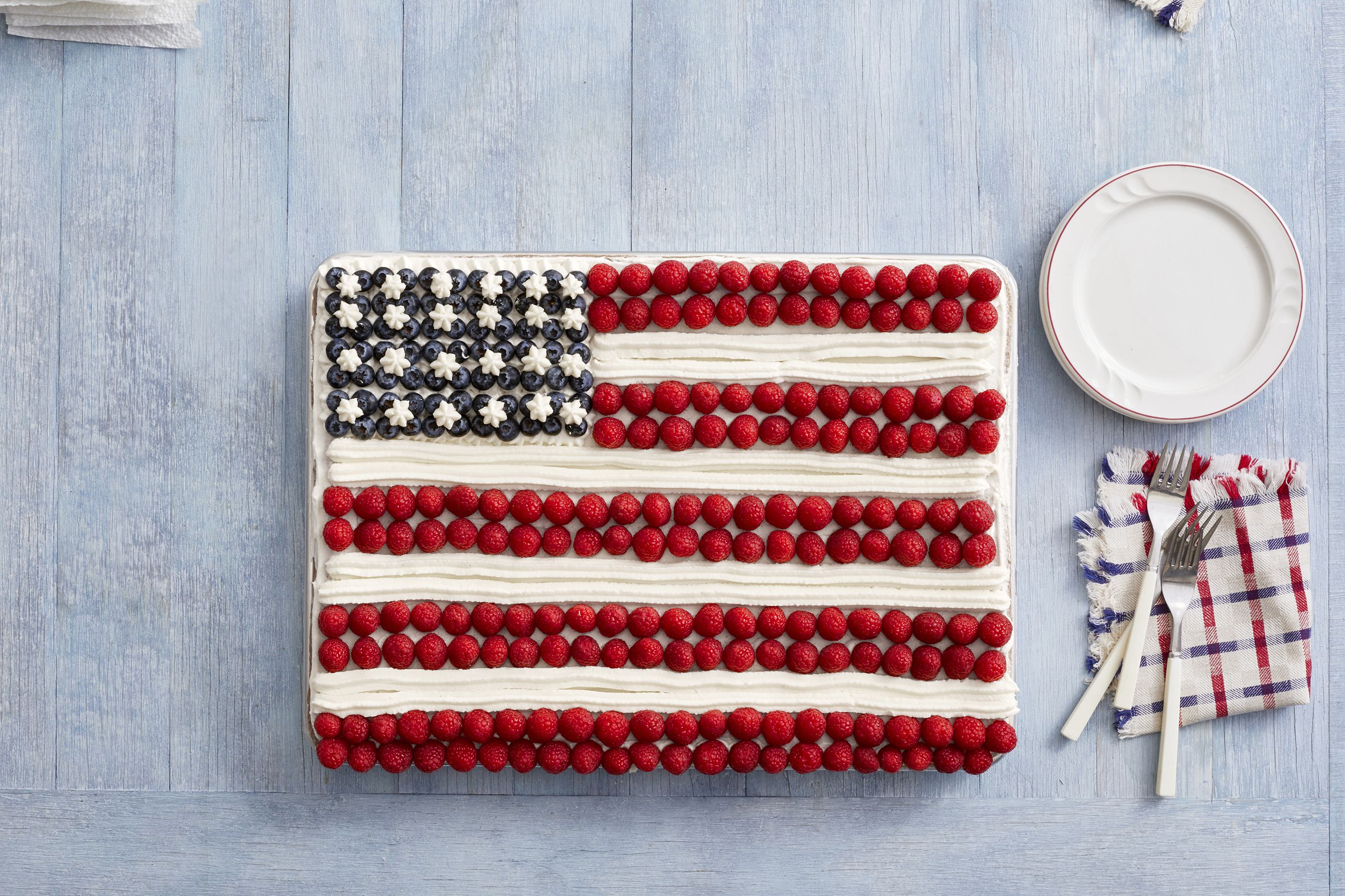 American flag cake, on wooden background Stock Photo - Alamy