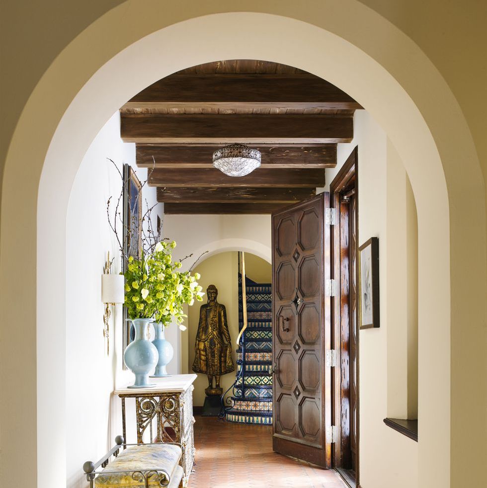 Spanish Colonial Design Style - What Is Spanish Colonial Design?