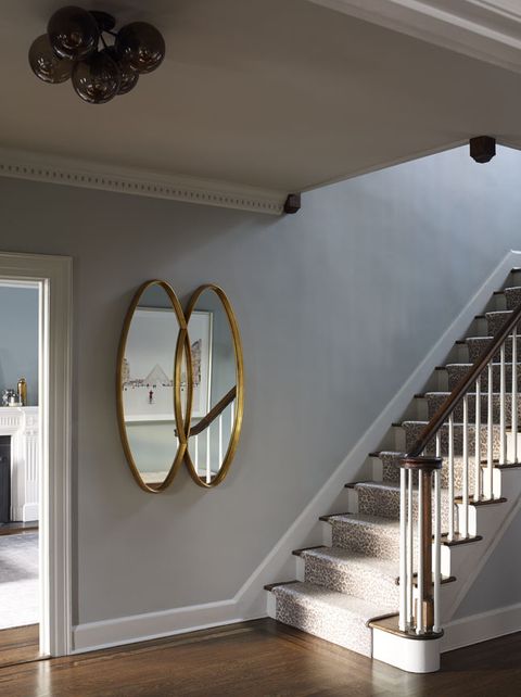 Stairs, Handrail, Ceiling, Property, Lighting, Interior design, Room, Baluster, Molding, Architecture, 
