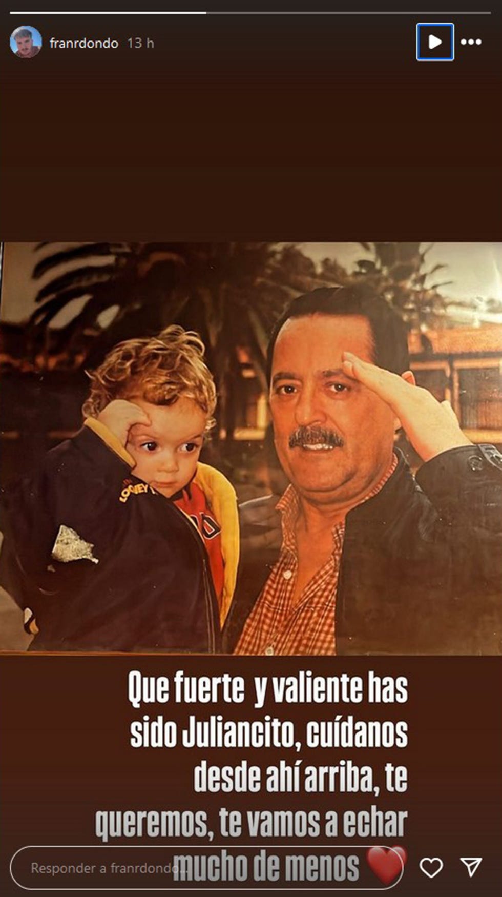 El nieto de Julián Muñoz recuerda a su abuelo con una foto de su infancia