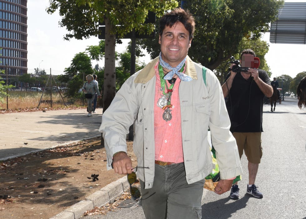fran rivera inicia el camino del rocío 2023 en santa ana, sevilla