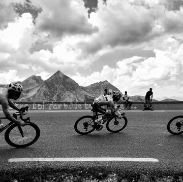 cycling fra tdf2019 black and white