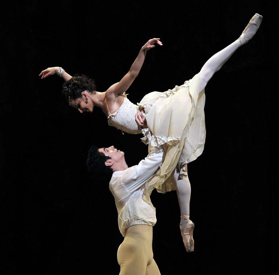 The Royal Ballet Perform Kenneth MacMillan's "Manon"