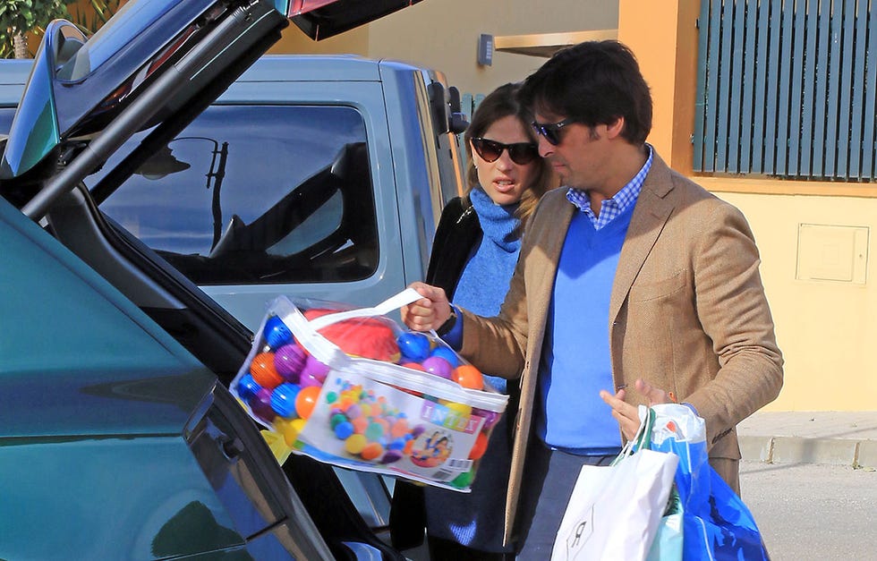 El empresario Francisco Rivera y su mujer, la diseñadora Lourdes Montes, han pasado la Nochebuena con la familia de ella y la Navidad con la familia de él.