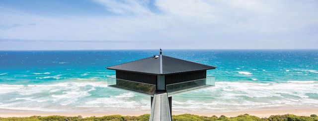 ocean view holiday homes australia Fairhaven Beach pole house