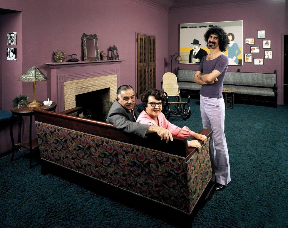 Frank Zappa's parents' house, decor hardcore