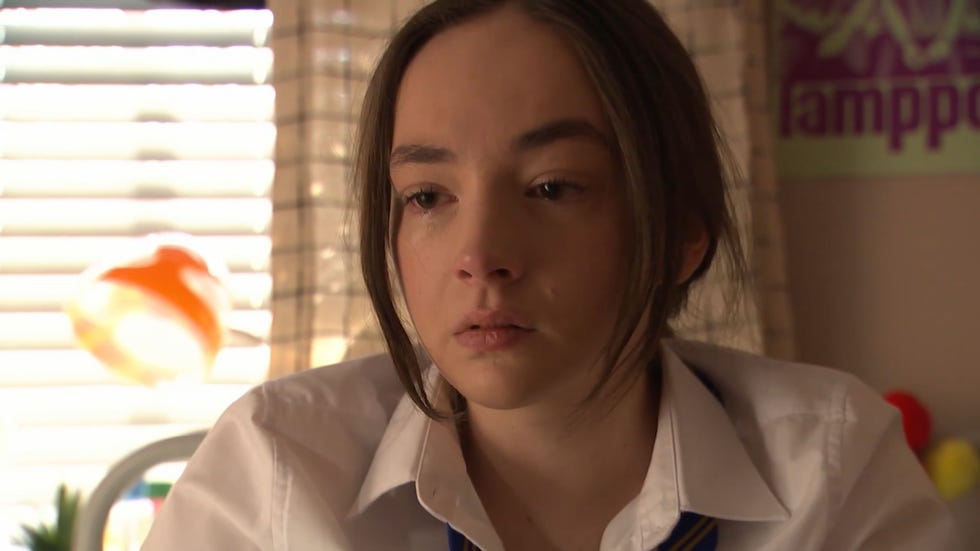 frankie looking upset in hollyoaks