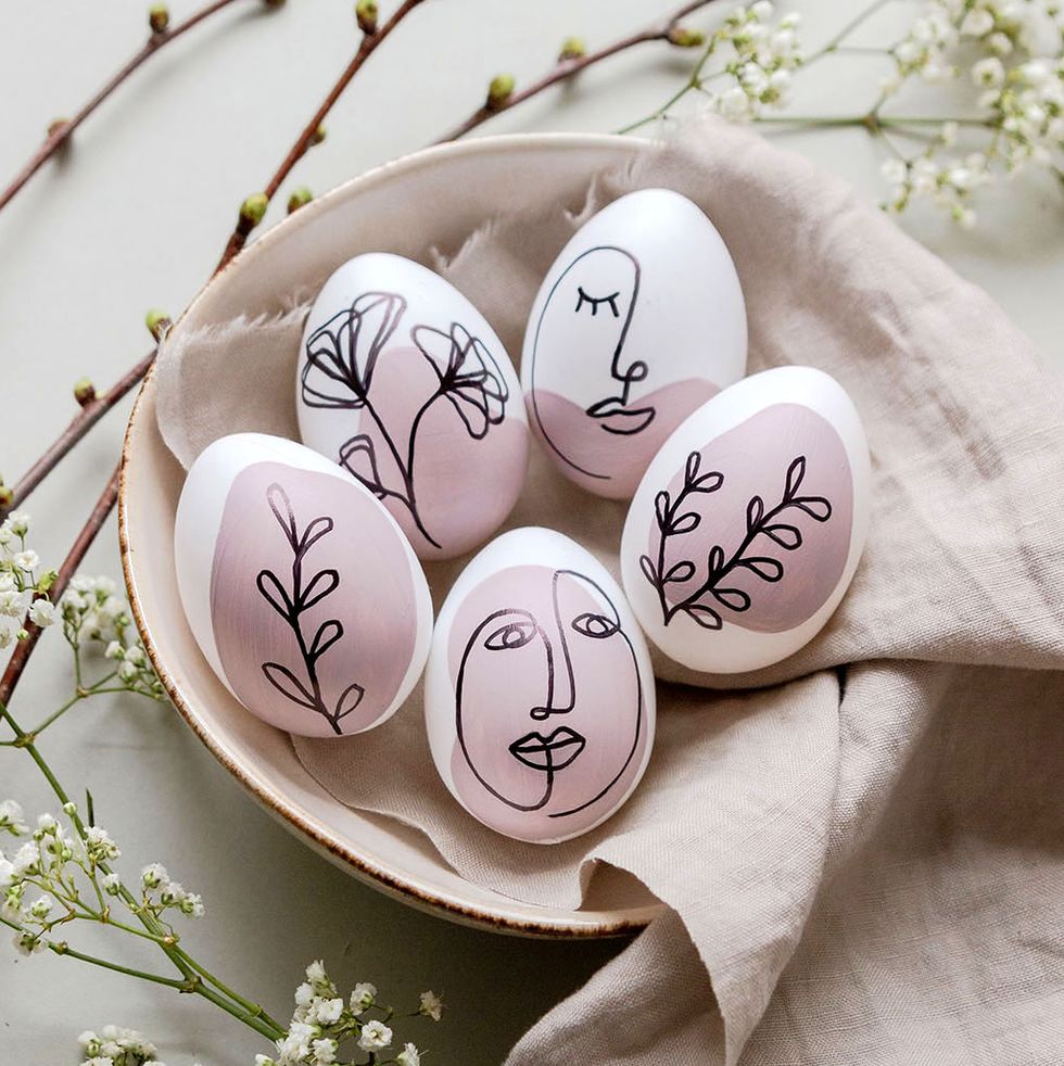 line art eggs