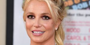 britney spears calls out paparazzi for distorting bikini pics from hawaiian holiday with sam asghari