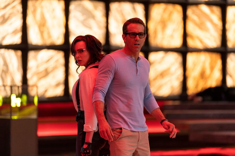 ryan reynolds as guy and jodie comer as molotov girl in free guy