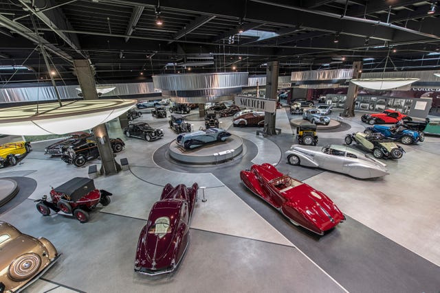 Mullin Automotive Museum To Reopen November 6