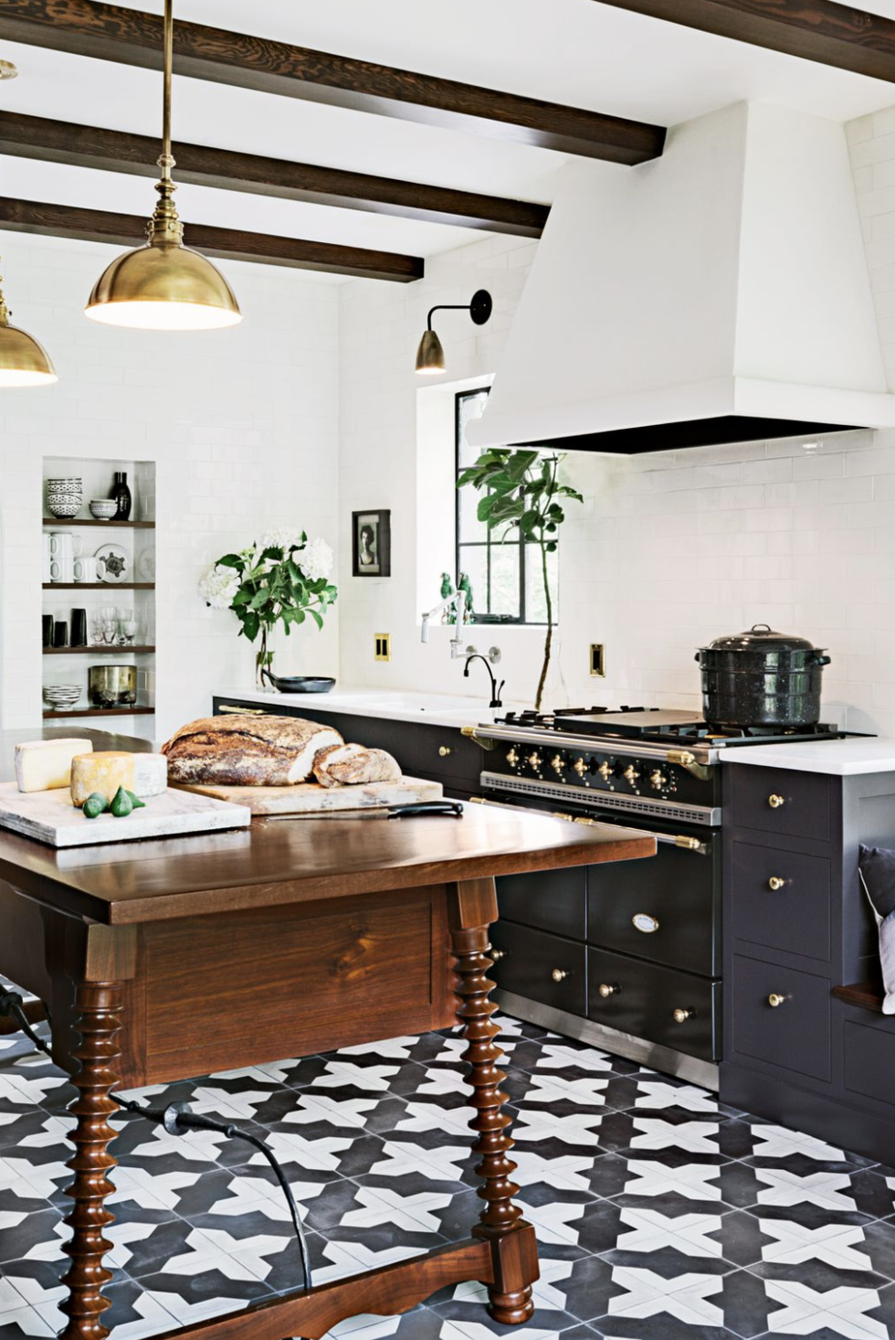 17 Ideas To Bring French Country Kitchen Style Into Your Home
