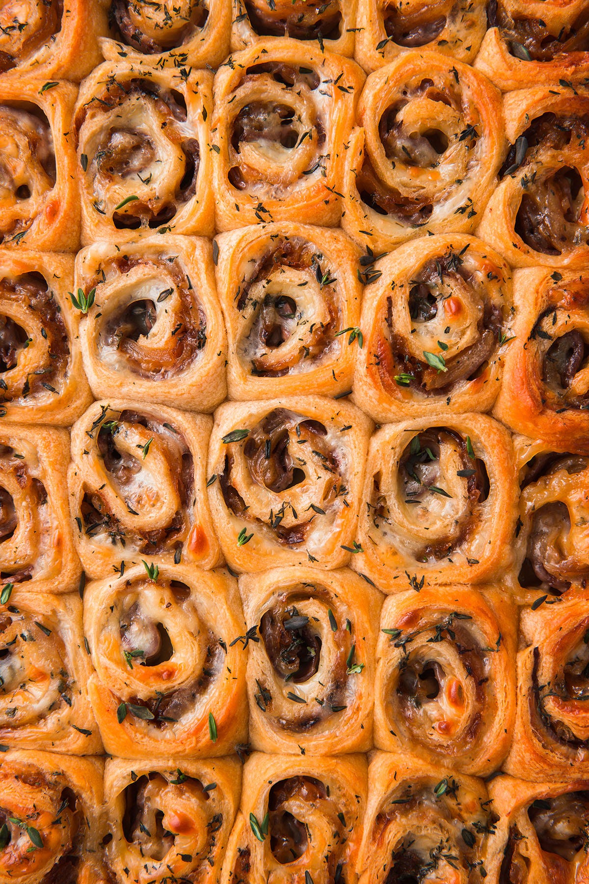 20+ Easy Potluck Ideas for Work Holiday Parties - Quick Potluck Dishes