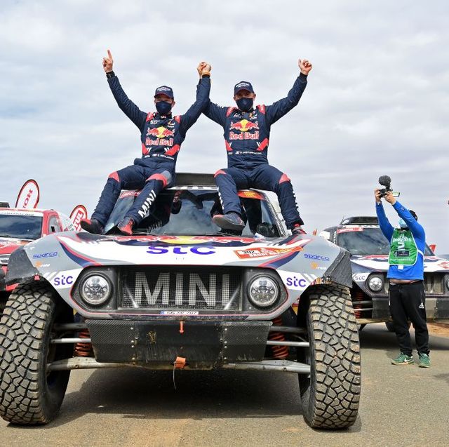 Dakar 2021: Sainz and Peterhansel again in the MINI JCW Buggy - X