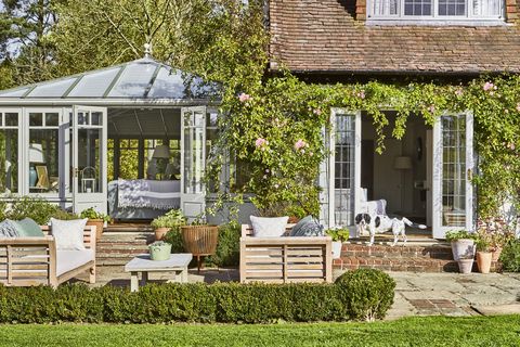 french farmhouse patio and front porch ideas