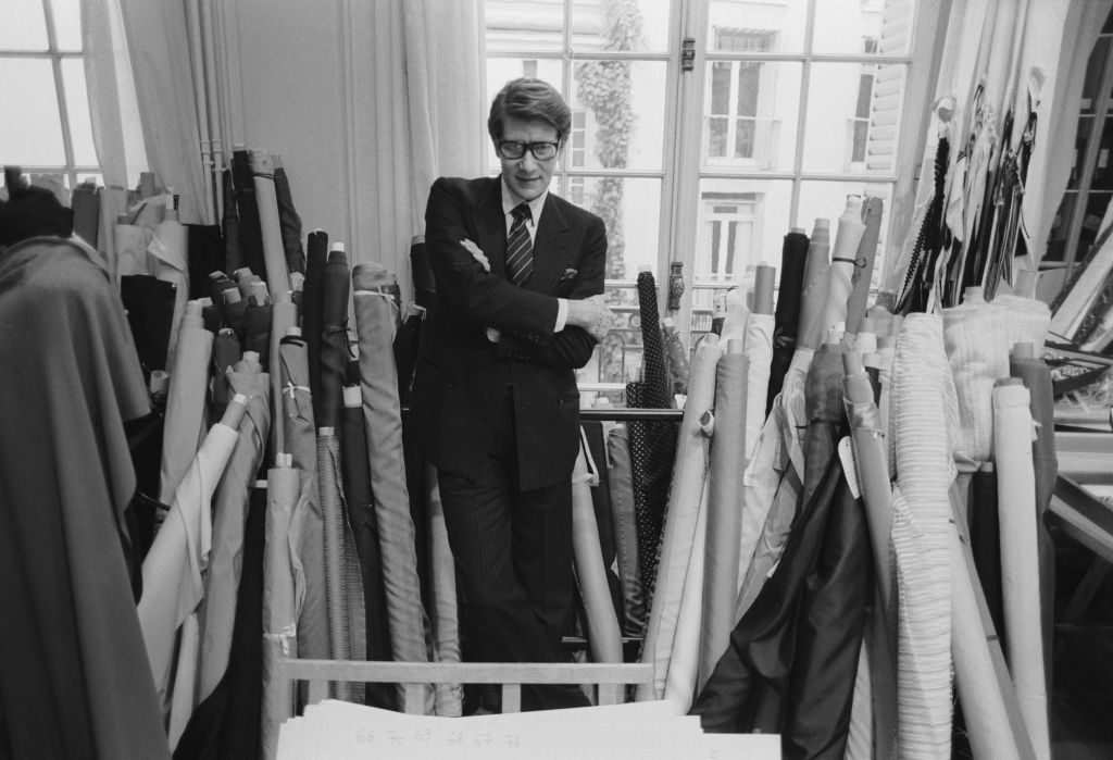 Yves saint discount laurent biografia libro