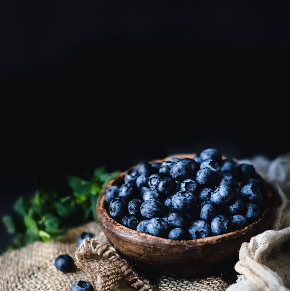 fresh blueberries in bowl
