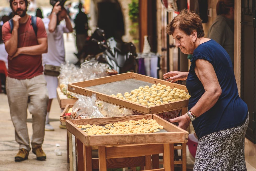 fresh orecchiette or orecchietta, handmade pasta made with durum wheat and water, typical of puglia