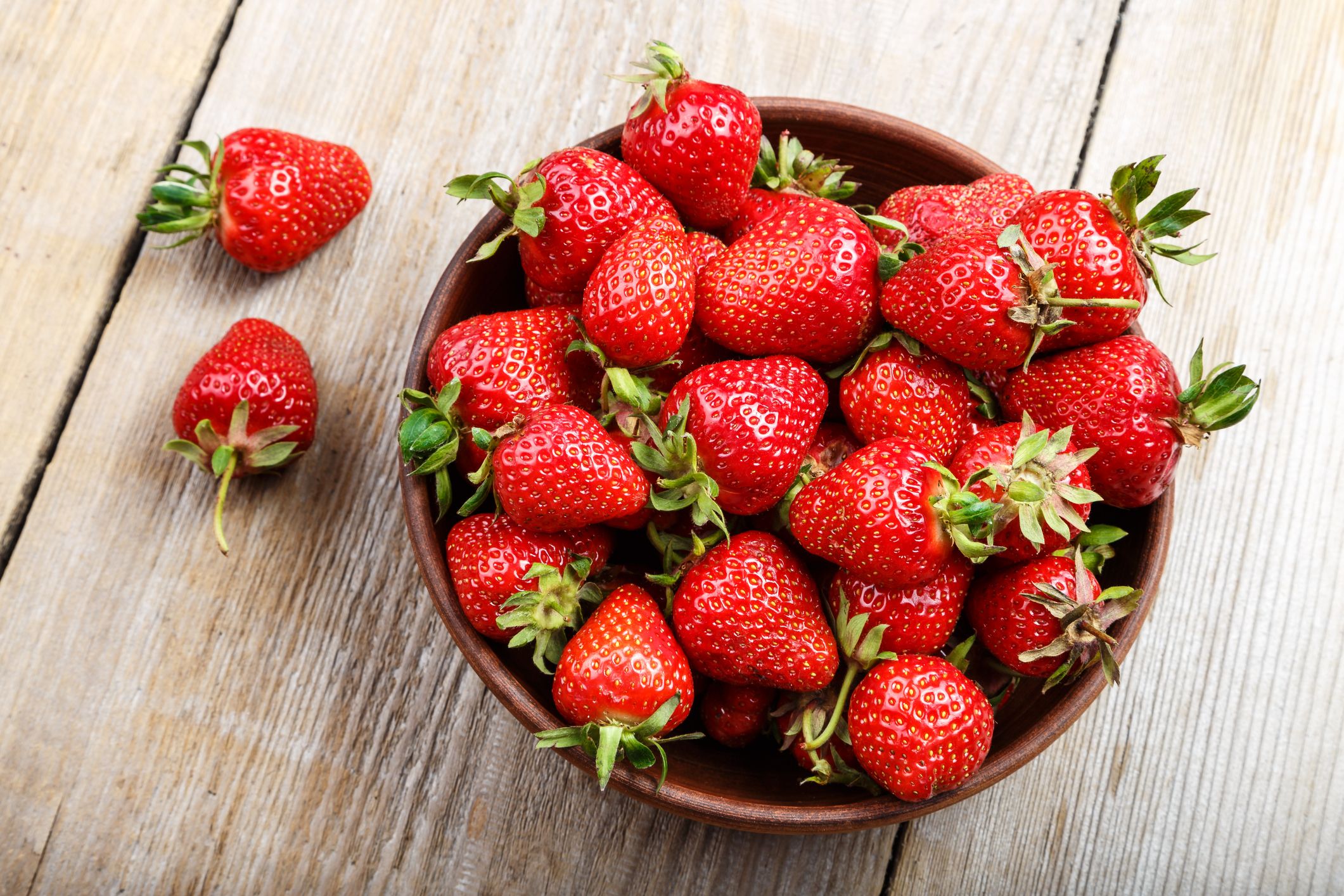 9 Amazing Health Benefits of Strawberries