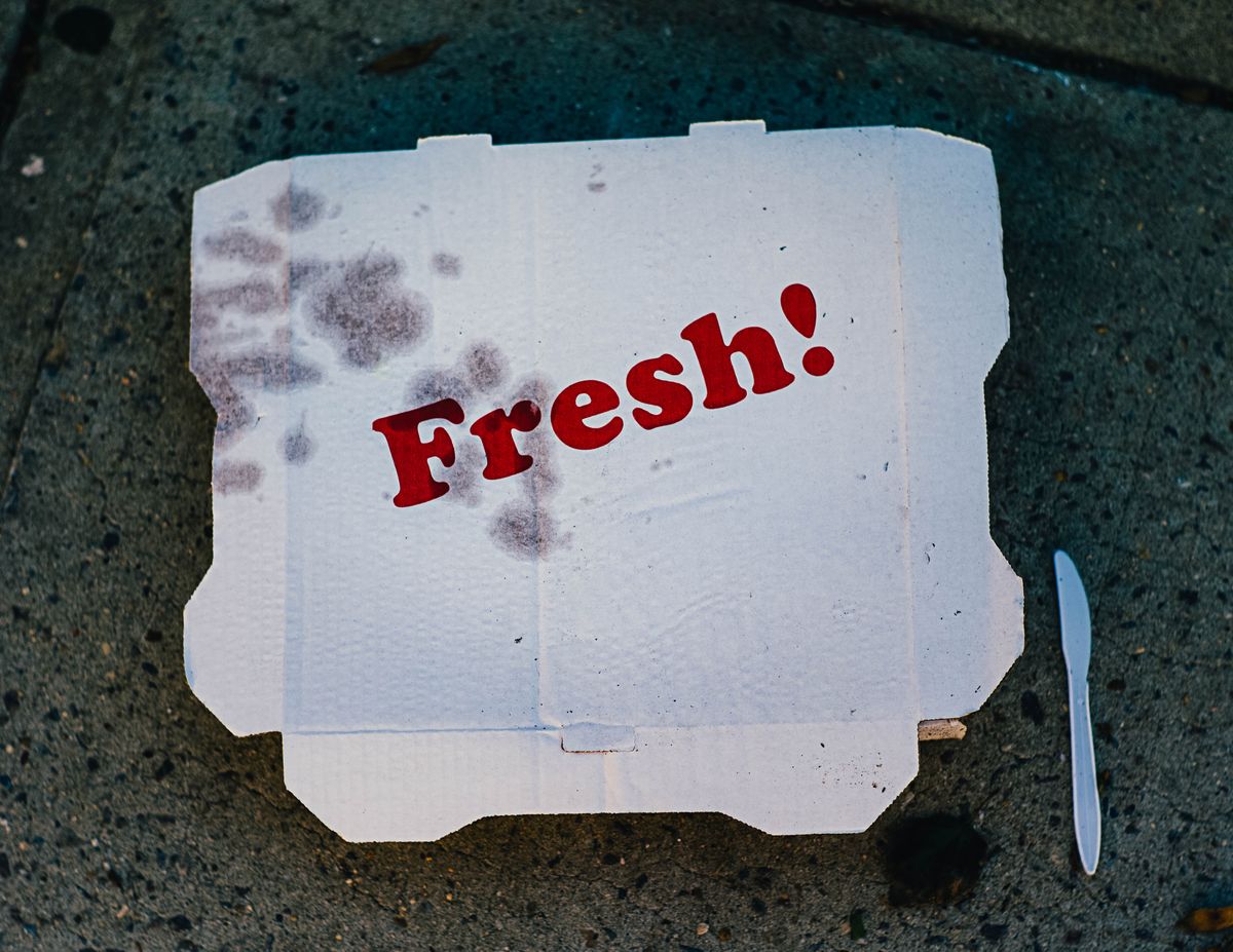 fresh text on pizza box