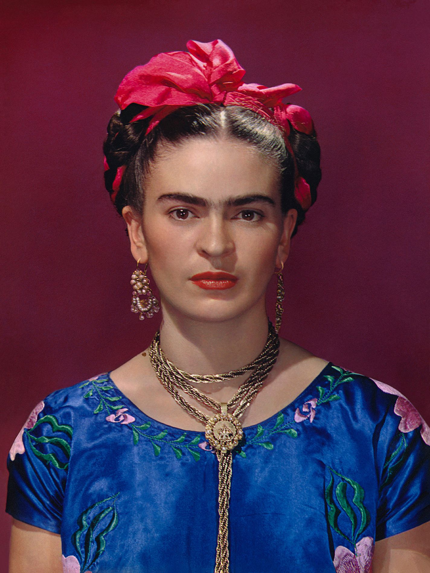 Nel guardaroba di Frida Kahlo c'è arte, passione e rivoluzione da indossare  (ora in mostra a Londra)