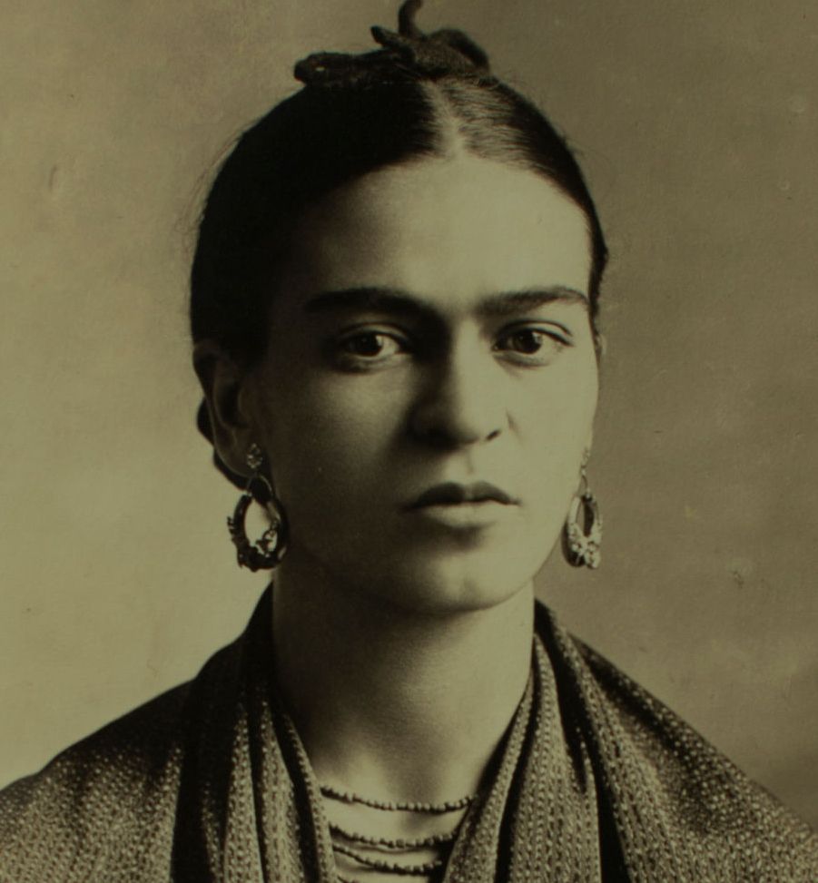 Frida Kahlo, Artist Profile