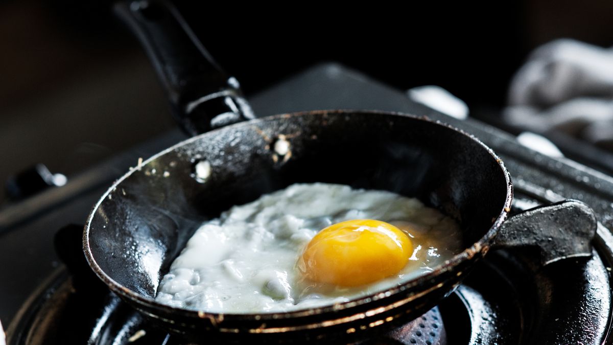 For Flawless Fried Eggs, Start With a Cold Pan