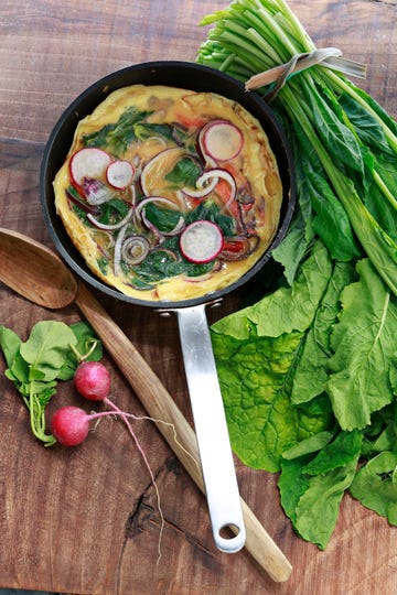 receta de fritatta de rábanos con grelos