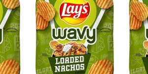frito lay lay's wavy loaded nachos chips