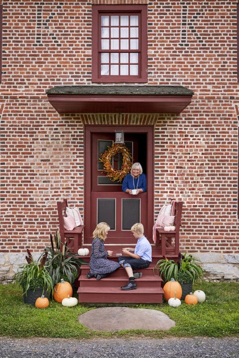 front door colors barn red