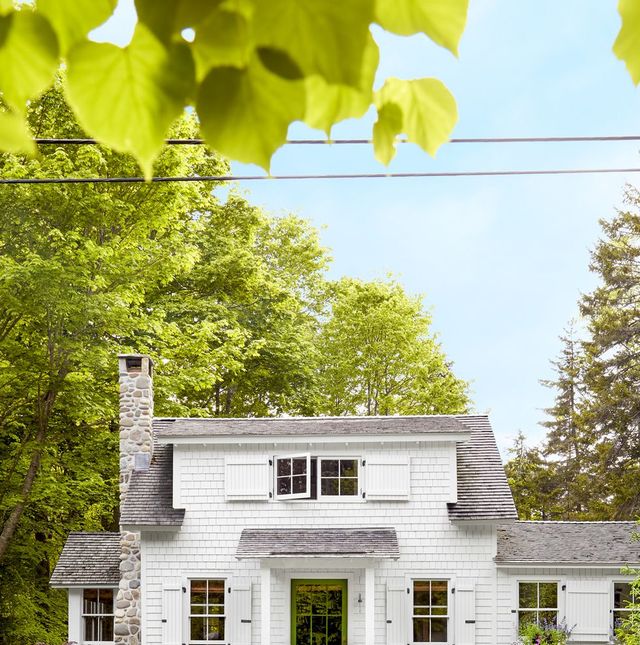 16 Stunning Green Exterior House Colors You'll Love