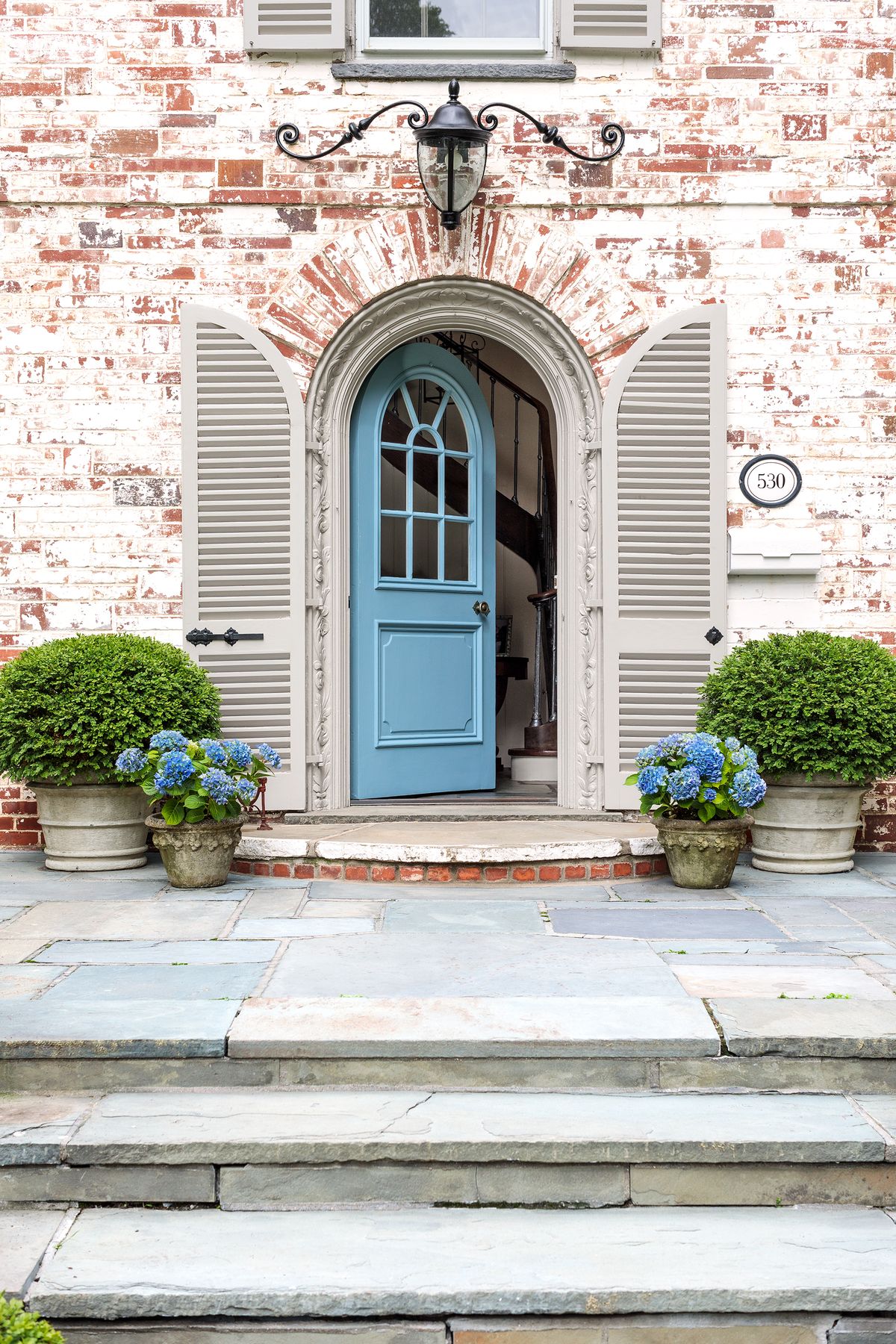 41 Best Front Door Colors To Make A Great Impression