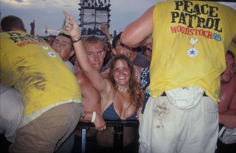 front row concert fans at  woodstock 99