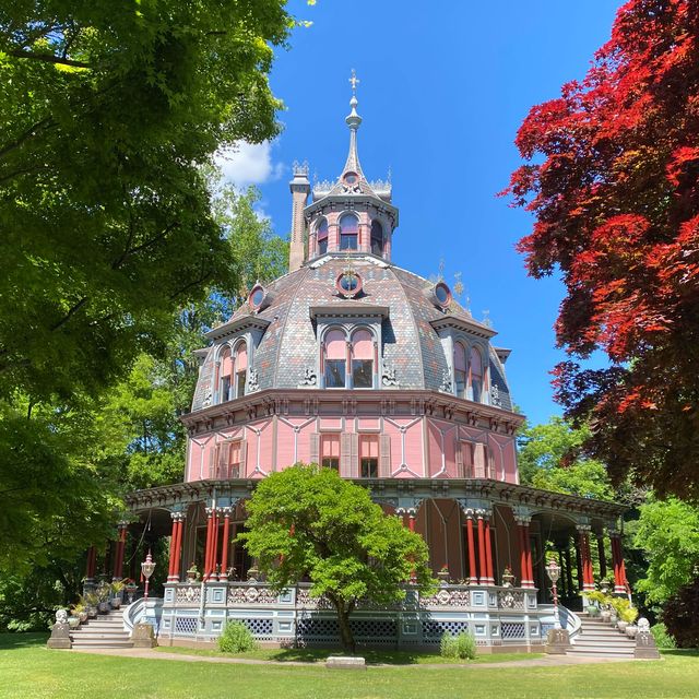 the armour stiner octagon house in irvington, new york
