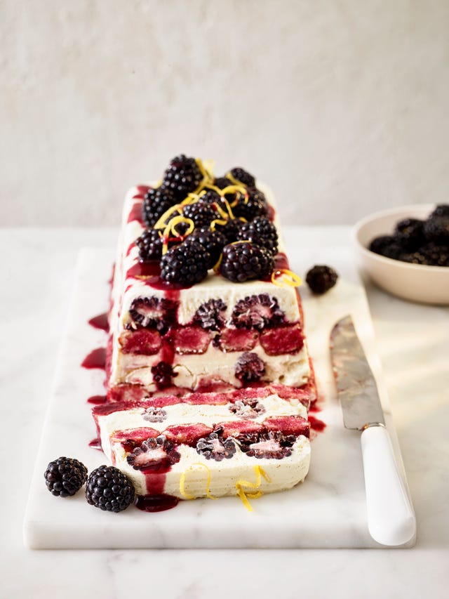 frozen blackberry tiramisu