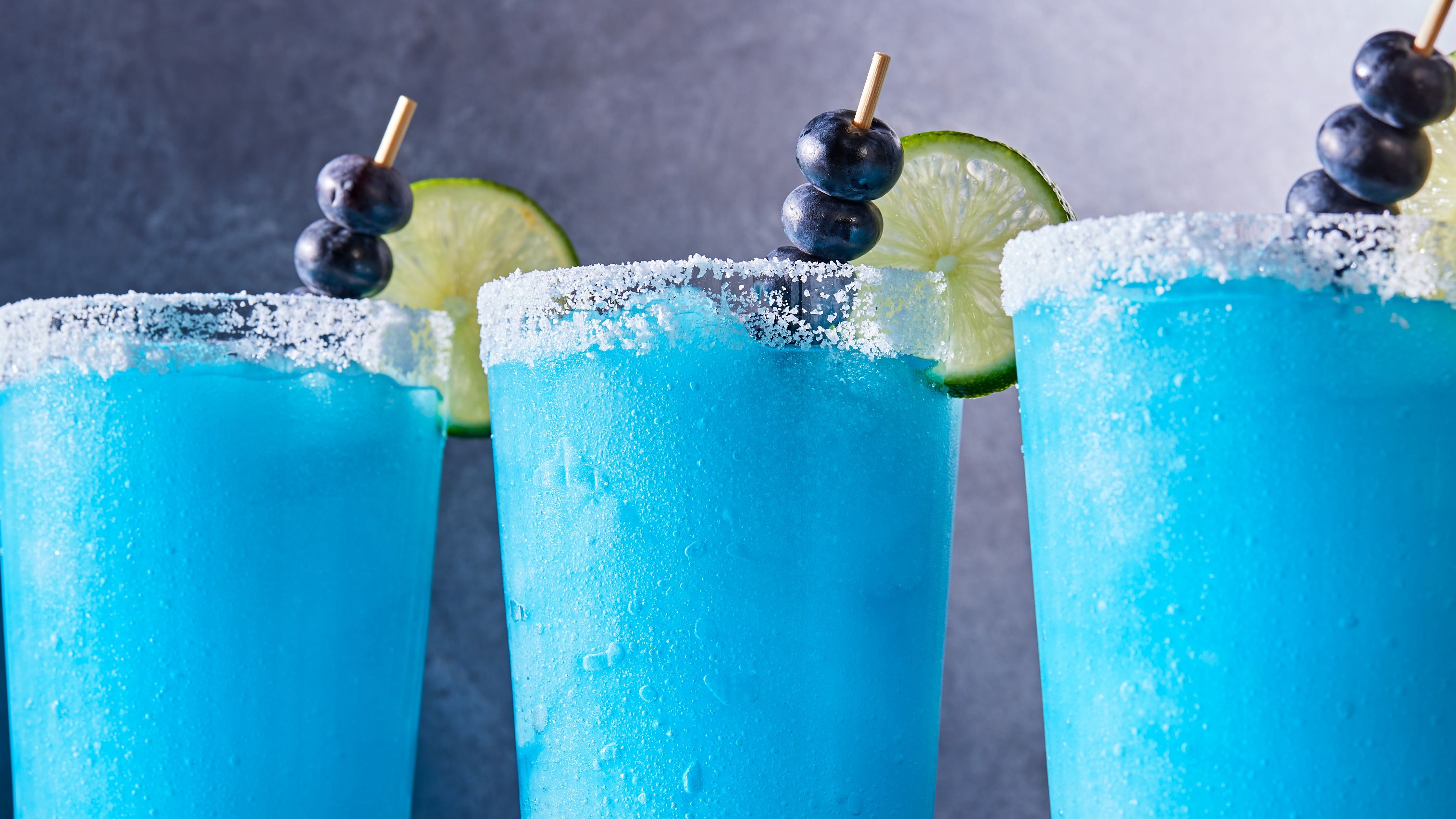 Best Blue Margaritas Recipe - How To Make Frozen Blue Moscato