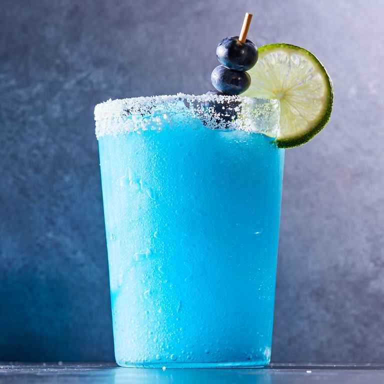 18 Easy Blue Cocktails - Best Blue Cocktail Drinks