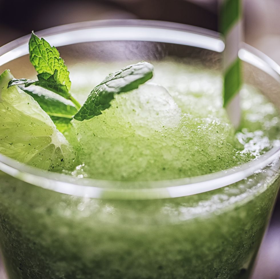 frozen mojito cocktail