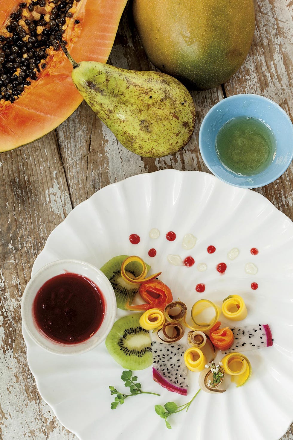 frutas con almíbar de hierbabuena