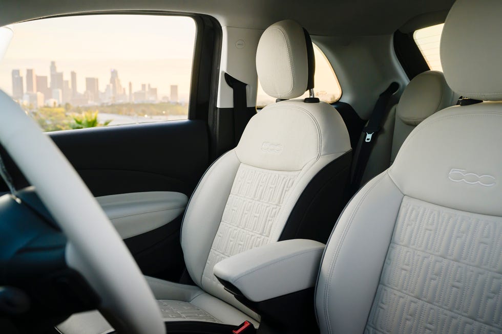 Fiat 500E: Leasing Hammer! 189€ Sonderausstattung? - 6gsxla1
